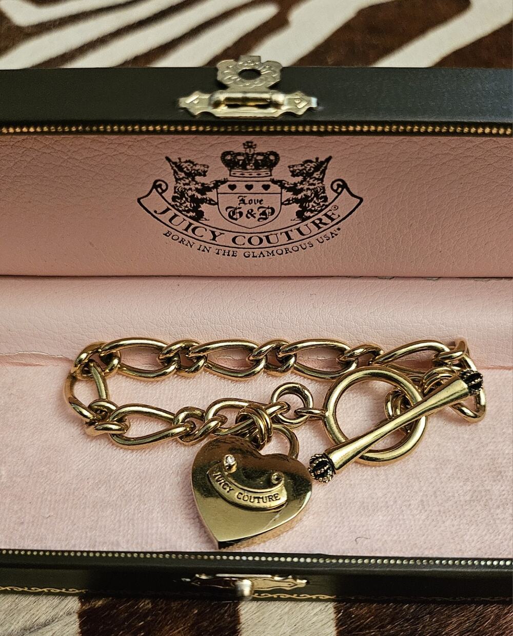 Vintage Y2K Juicy Couture Gold Tone Puffy Heart Bracelet 7"